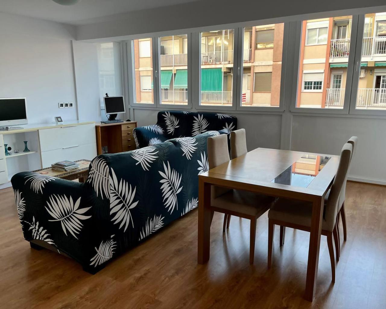 Appartement Amplio Cerca De Fira Y Del Centro L'Hospitalet de Llobregat